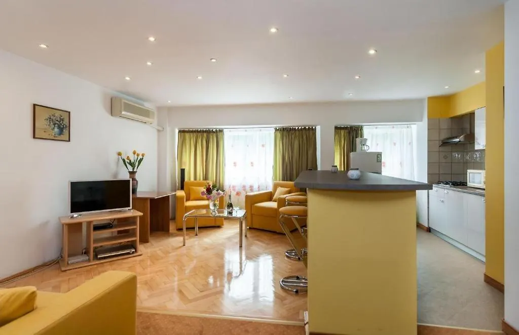Yellow Apartment - City Central Bucharest